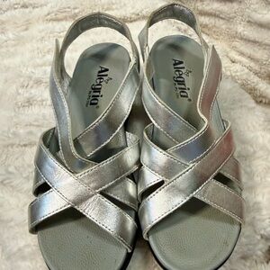 Alegria Women's Metallic Silver Sandals